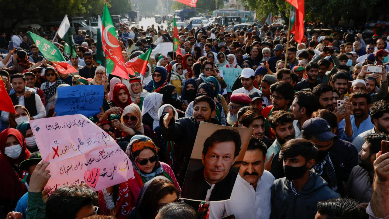 Case filed against 100+ Pakistan Tehreek-e-Insaf workers after Red Zone protest in Karachi