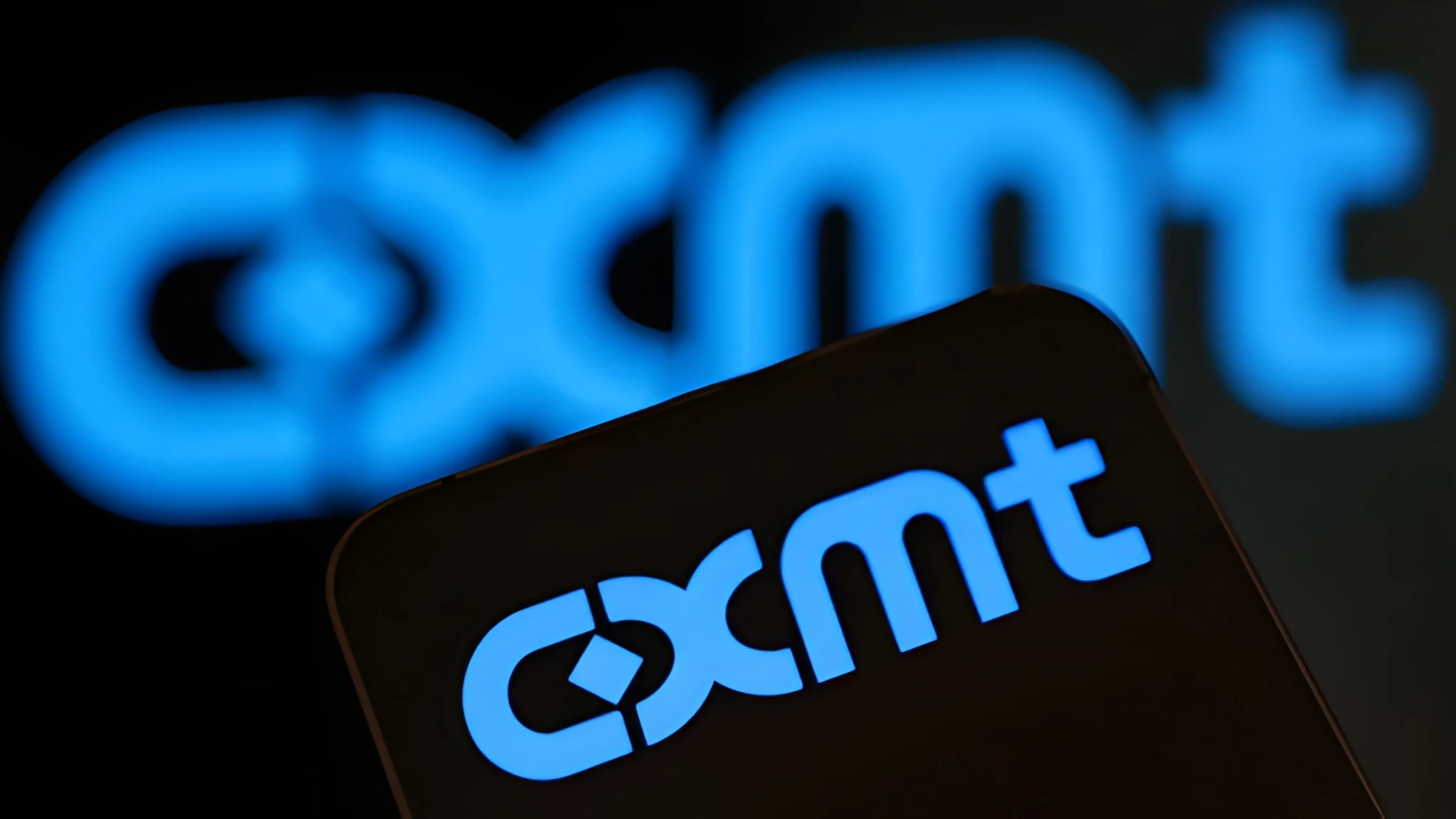 Chinese chipmaker CXMT soars 500% on debut as AI fuels shortages