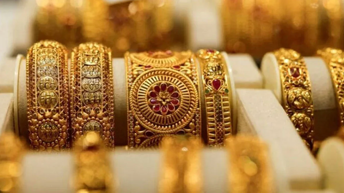 Gold gains on pause in US-Iran fighting; Fed decision looms