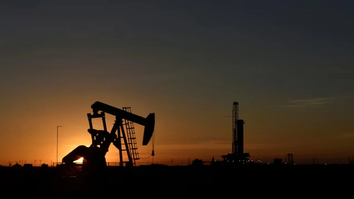 Oil prices drop as US-Iran pause fuels fresh Hormuz hopes