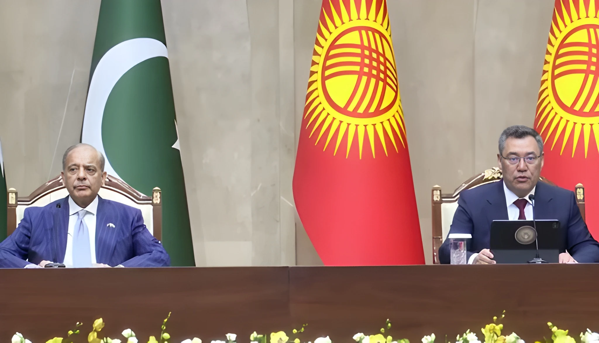 PM Shehbaz Vows to Boost Bilateral Trade With Kyrgyzstan to $200m