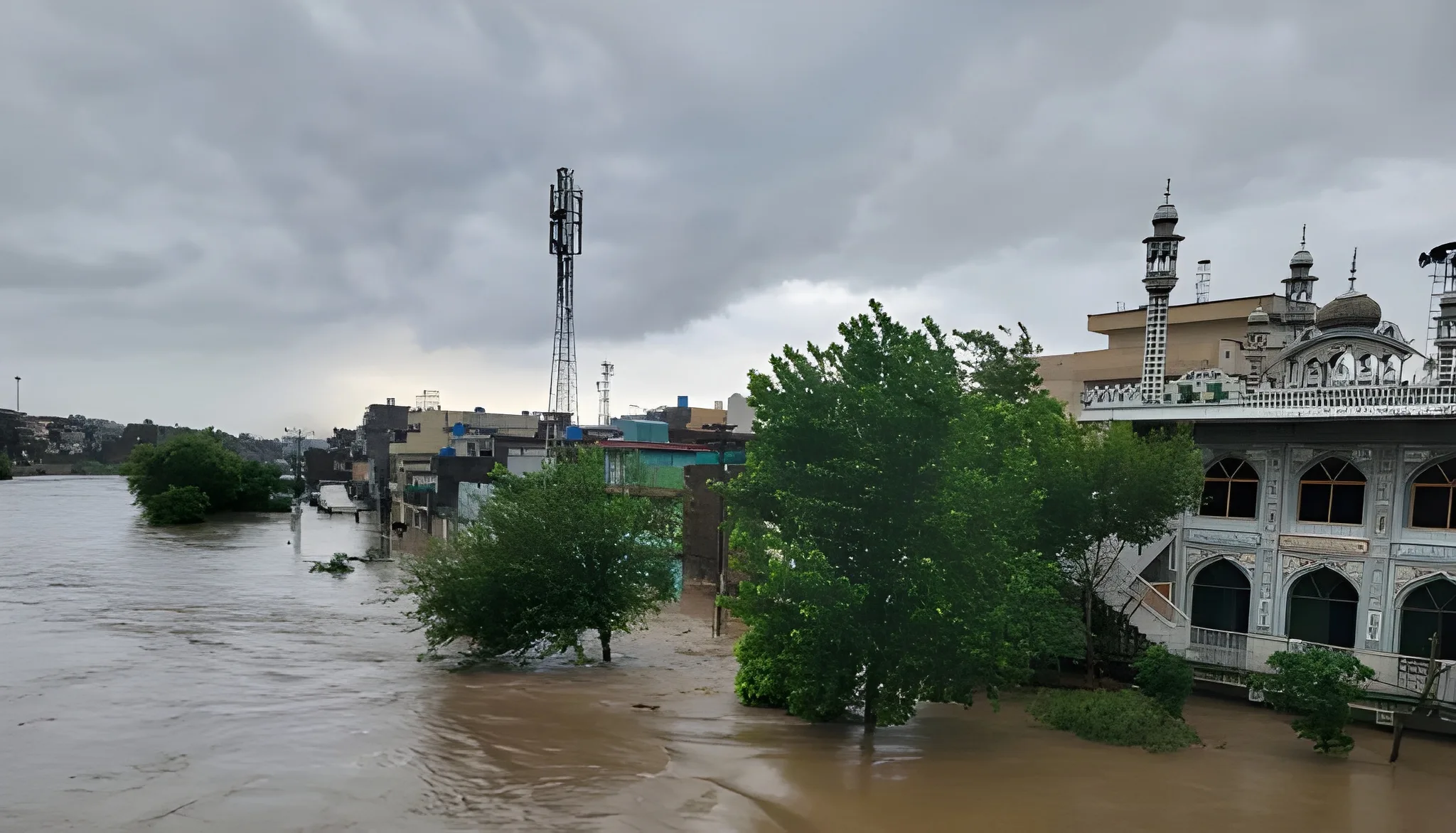 Schools Closed, Authorities on Alert After Heavy Rain in Rawalpindi, Islamabad