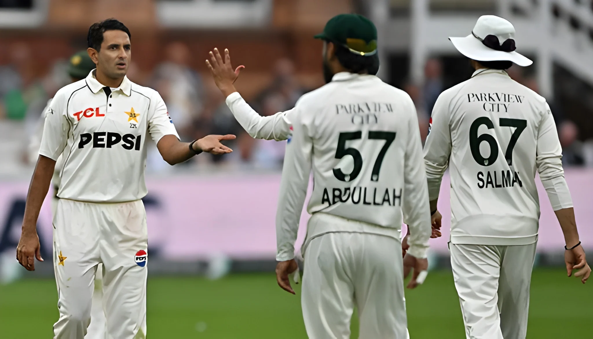 Second Test: Pakistan Bowlers Shine as Day 1 Ends Early Due to Bad Light