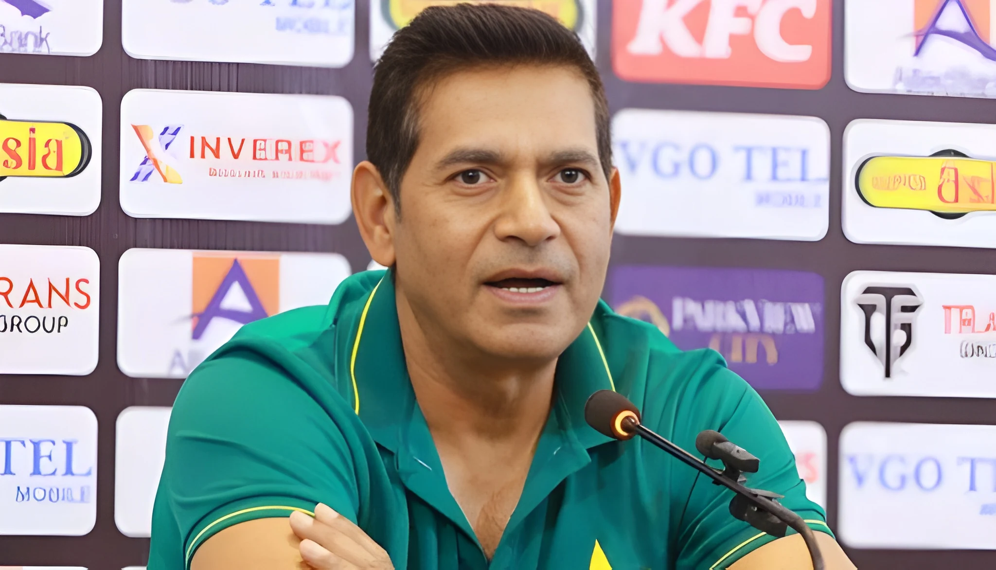 aaqib-javed-accepts-responsibility-for-team-selection-defends-midseries-changes