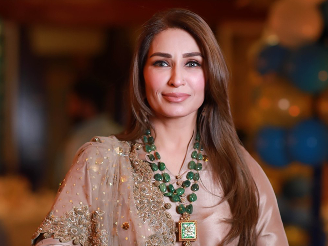 actress-reema-khan-heaps-praise-on-pm-imran-khan