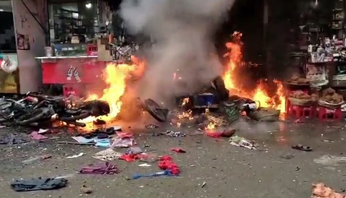 blast-in-lahore-s-anarkali-bazaar-at-least-kills-two-injures-25