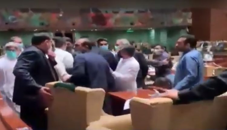 chaos-in-sindh-assembly-as-pti-ppp-members-exchange-barbs