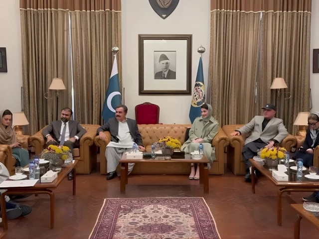 cm-maryam-allocates-rs10-billion-to-support-security-forces-in-balochistan