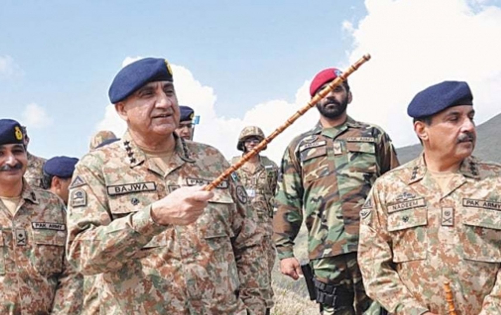 coas-qamar-bajwa-reaches-karachi-briefed-about-flood-situation-in-sindh-balochistan