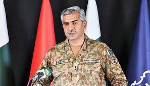 dg-ispr-urges-politicians-public-not-to-drag-pakistan-army-into-politics