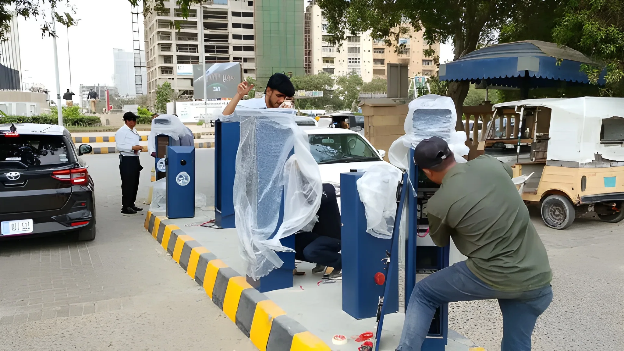 digital-parking-system-in-karachi-nears-completion-murtaza-wahab