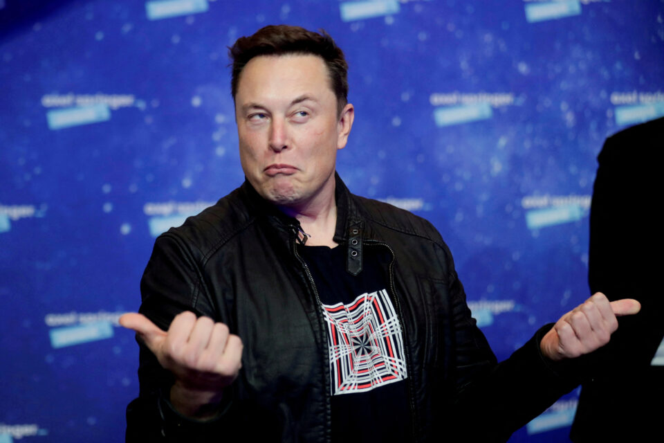 elon-musk-s-twitter-ownership-starts-with-firings-uncertainty
