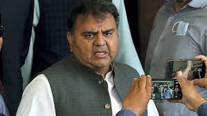 fawad-chaudhry-submits-written-apology-to-election-commission