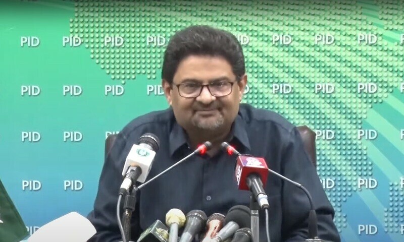 govt-announces-increase-in-petrol-price-by-rs30-in-bid-to-resume-imf-programme