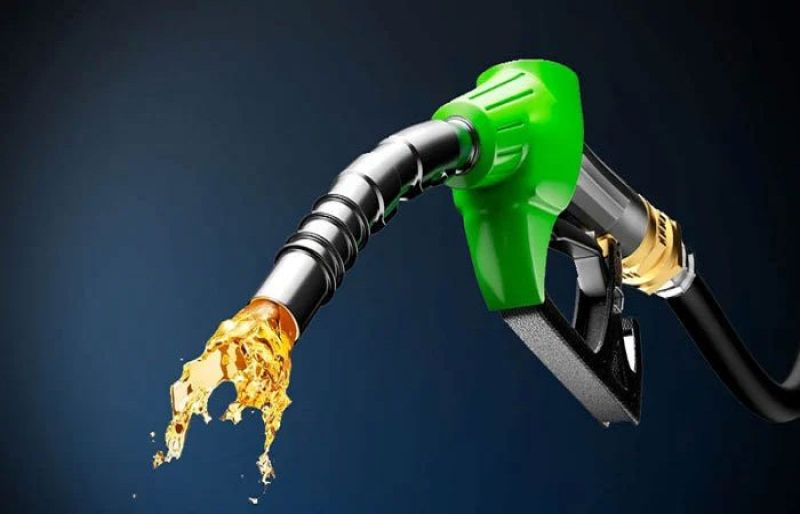 govt-jacks-up-petrol-price-by-rs6-72-per-litre