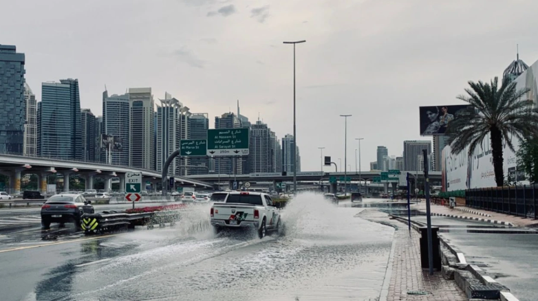 heavy-rain-in-uae-leads-to-cancellation-of-over-40-pakistan-flights