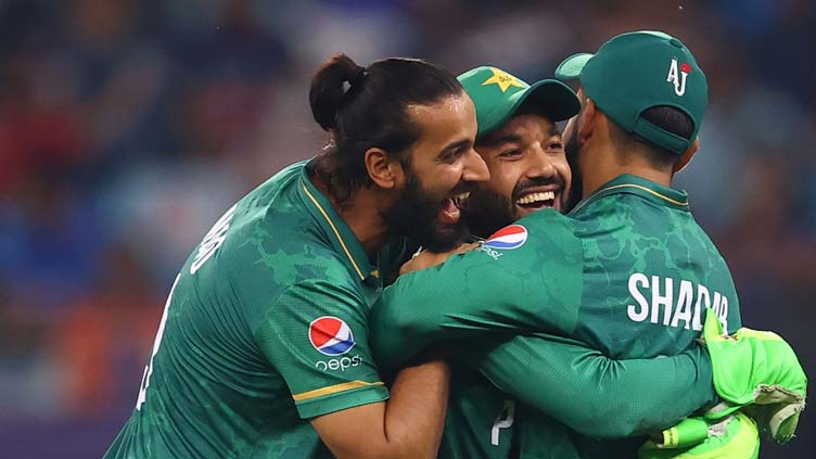 imad-wasim-urged-to-reconsider-retirement-ahead-of-t20-world-cup