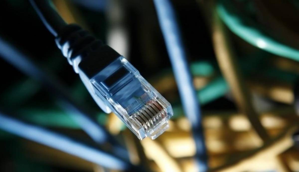 internet-services-disrupted-in-pakistan