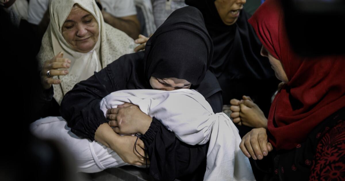 israeli-attacks-martyrs-704-more-palestinians-death-toll-reaches-5800