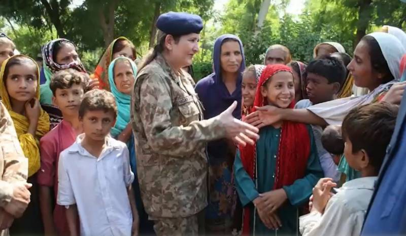 lt-gen-nigar-johar-visits-flood-affected-areas-of-balochistan-sindh