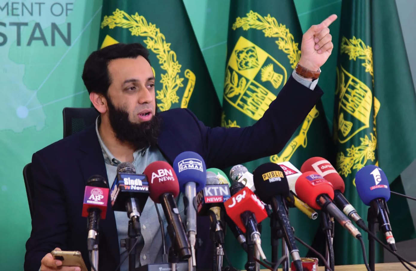 ministries-given-targets-to-provide-early-relief-to-people-says-attaullah-tarar