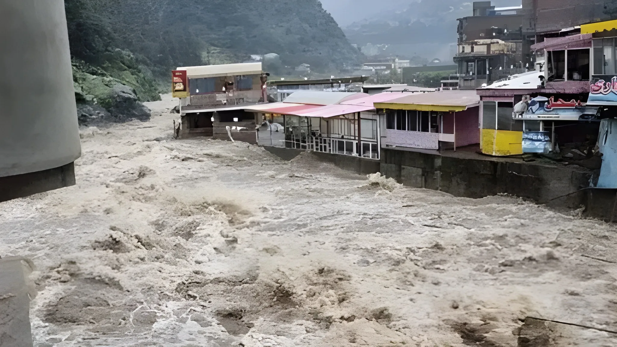monsoon-rains-leave-12-dead-across-pakistan
