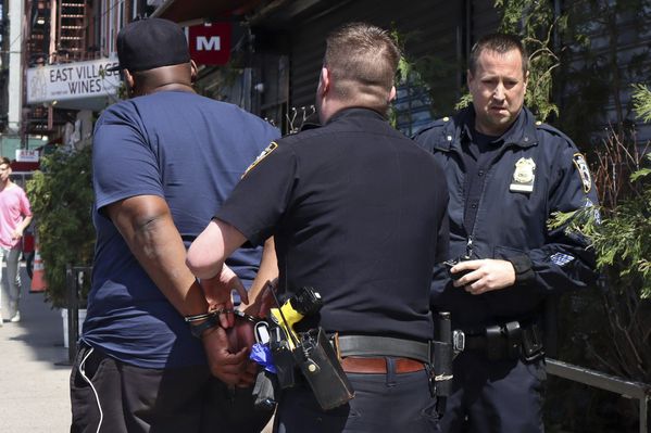 new-york-police-arrest-suspect-after-30-hour-hunt-in-subway-shooting