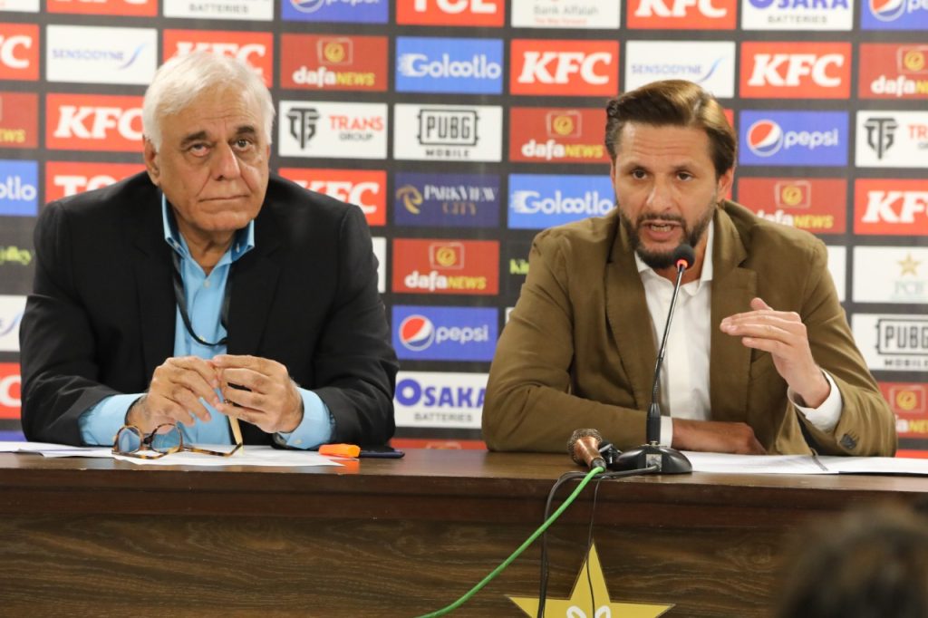 pak-vs-nz-shahid-afridi-announces-16-man-squad-for-odi-series