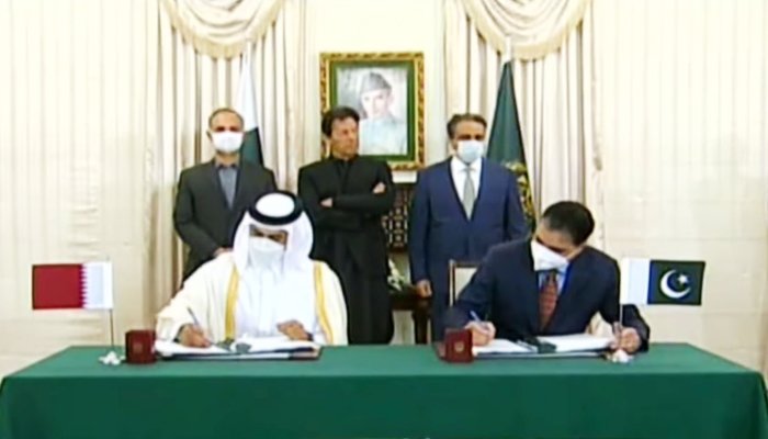 pakistan-and-qatar-strike-10-year-lng-accord
