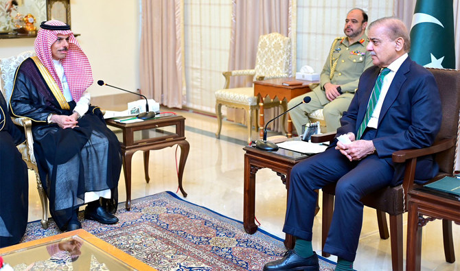 pakistan-wants-to-further-enhance-cooperation-with-saudi-arabia-in-diverse-fields-pm