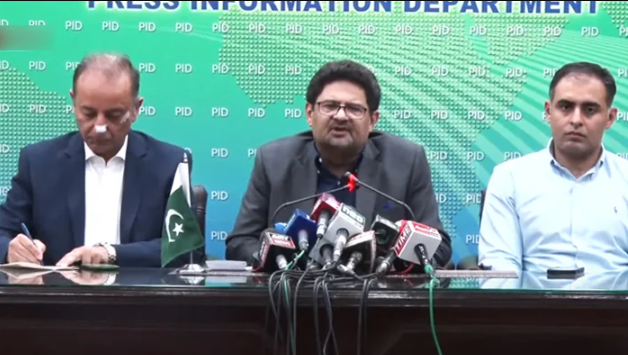 petrol-price-reaches-record-high-of-rs233-89-in-pakistan