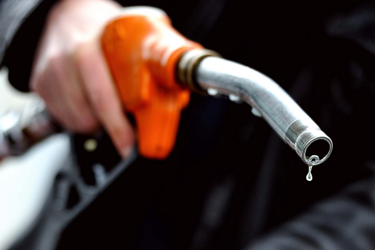 petrol-prices-increased-by-rs4-07-says-govt
