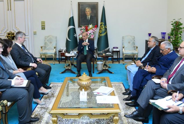 pm-calls-for-further-enhancing-bilateral-cooperation-with-russia