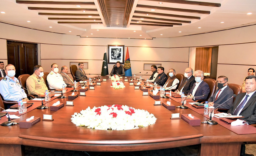 pm-imran-khan-chairs-high-level-meeting-at-isi-headquarters