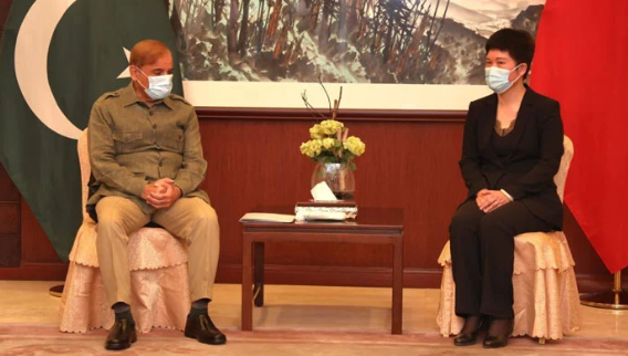 pm-shehbaz-sharif-expresses-grief-to-chinese-moderator-over-karachi-blast