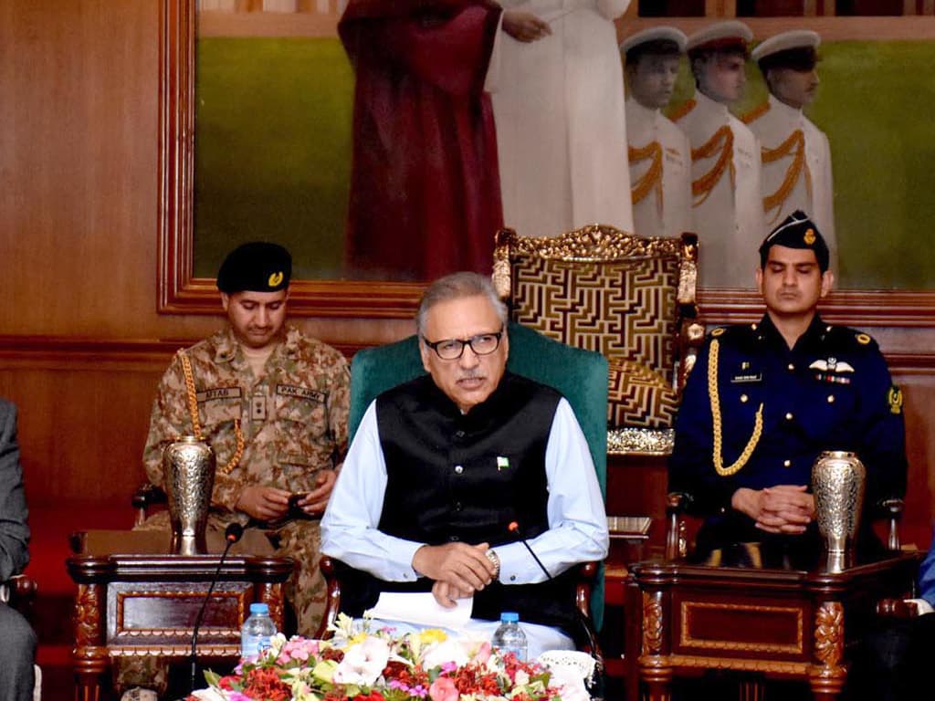 president-arif-alvi-urges-students-to-shield-social-and-cultural-values