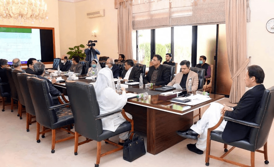 prime-minister-imran-khan-holds-sindh-responsible-for-crisis-of-flour-urea-fertilizer