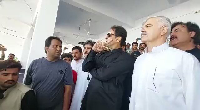 pti-chairman-imran-khan-visits-flood-hit-areas-in-dera-ismail-khan