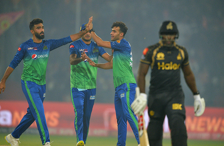 rossouw-usama-star-as-multan-sultans-thrash-peshawar-zalmi