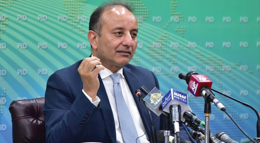 russian-crude-shipment-paid-in-chinese-currency-musadik-malik