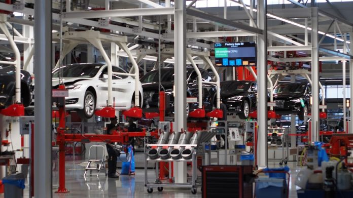 sale-production-of-cars-in-pakistan-grow-in-1st-half-of-fy22