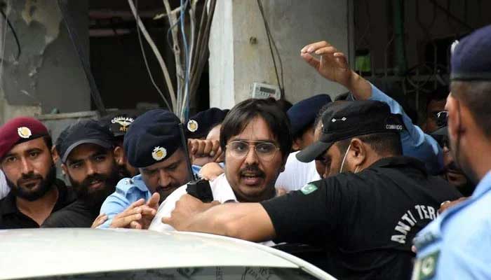 sedition-case-shahbaz-gill-ready-to-tender-apology