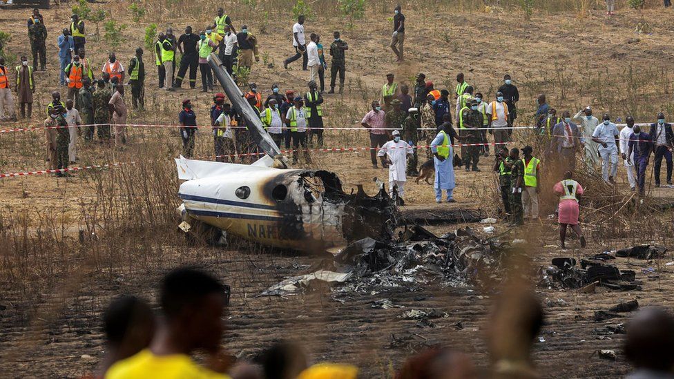 seven-killed-as-nigerian-military-aircraft-crashes-near-abuja-airport