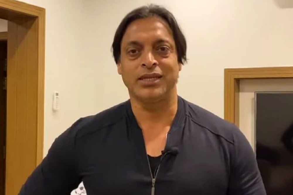 shoaib-akhtar-resigns-on-air-walks-out-of-tv-show-after-being-insulted