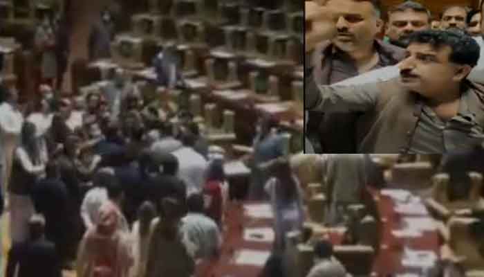 sindh-assembly-turns-into-a-wrestling-ring-as-pti-lawmakers-beat-up-rebel-party-members