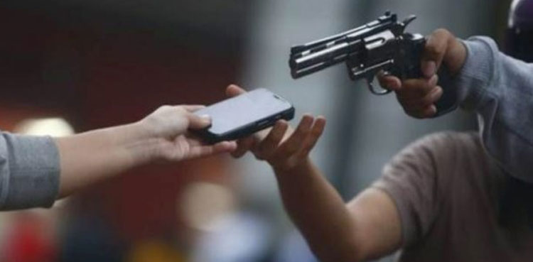 street-crimes-register-alarming-rise-in-karachi