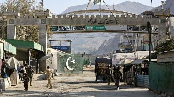 students-stranded-in-afghanistan-while-returning-home-immigration-sources