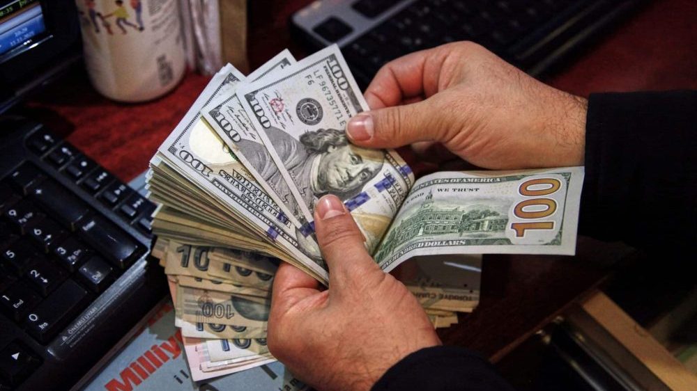 us-dollar-increases-by-rs3-in-the-interbank-market