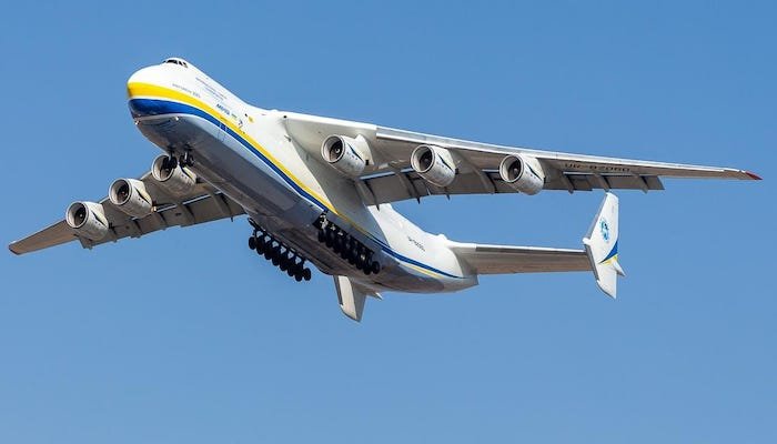 world-s-largest-cargo-plane-lands-in-karachi-once-again