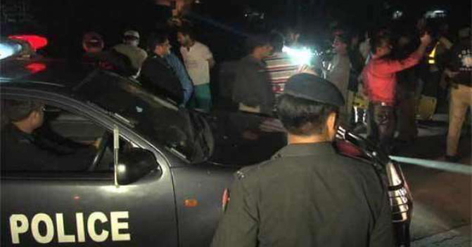 two-dacoits-killed-cop-injured-in-separate-encounters-in-faisalabad